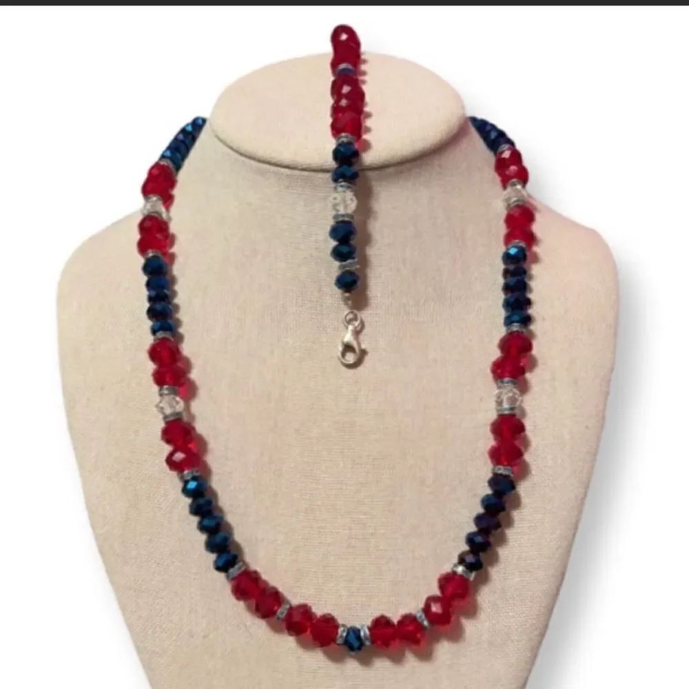 ⭐️3/$25⭐️ Sparkly Red Blue And Clear Crystal Necklace And Bracelet Set